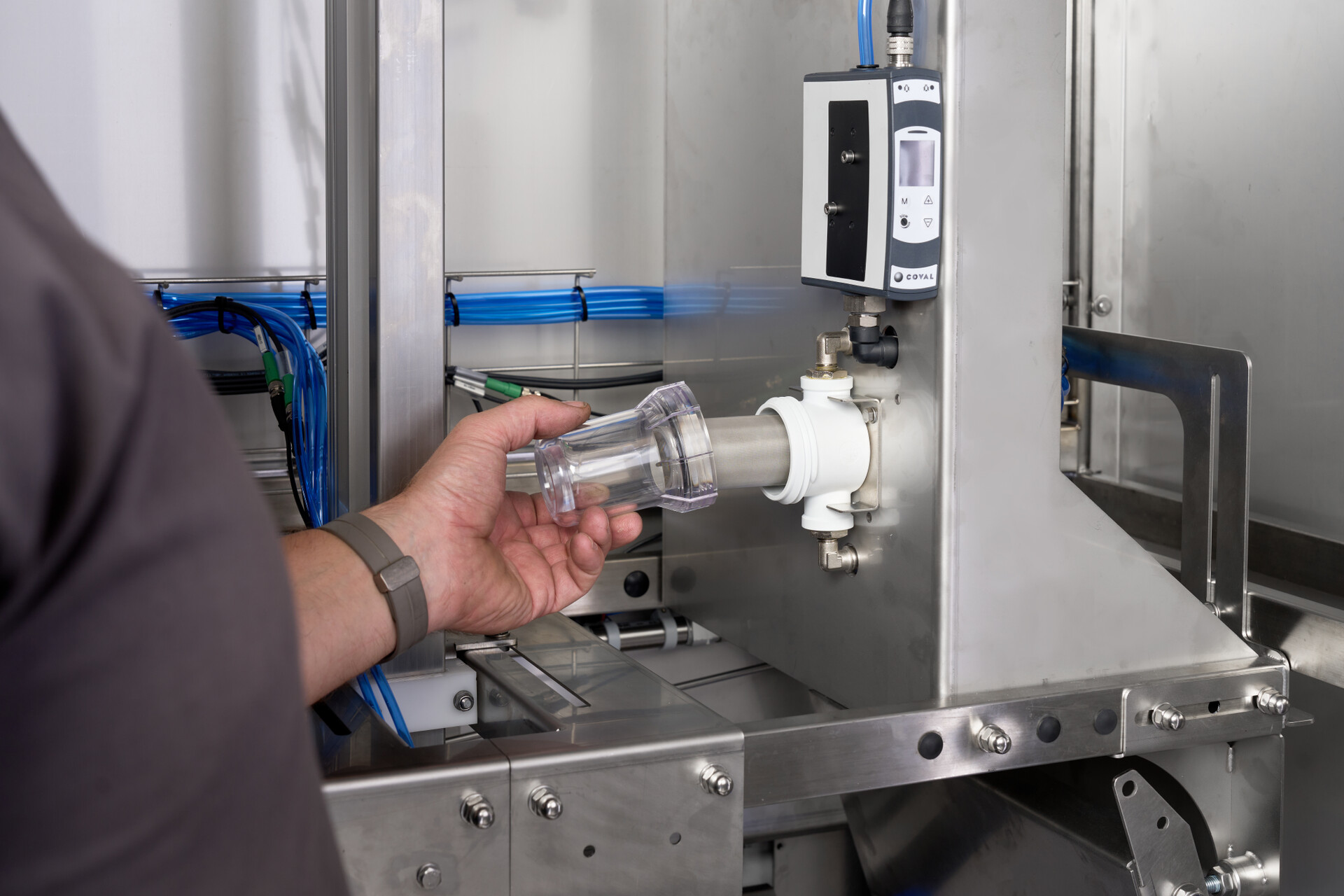 JEROS Model 9020 | Eliminating the need for manual cleaning of baking trays