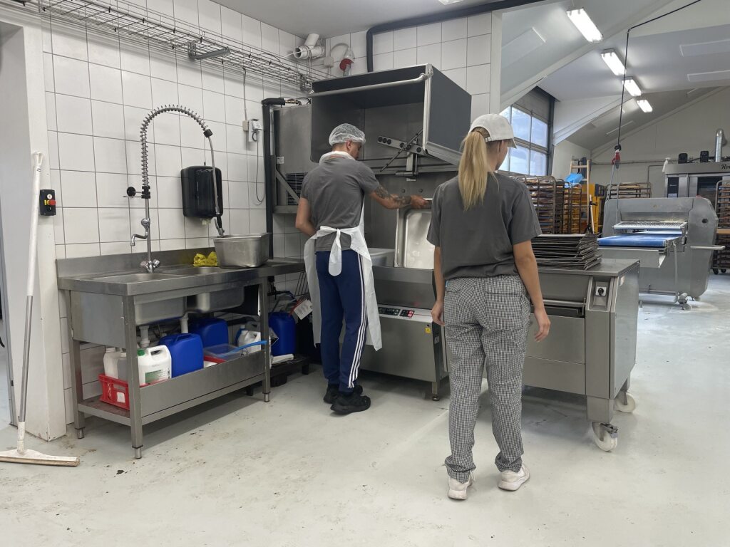 Den kompakte professionelle opvaskemaskine med 360° vask